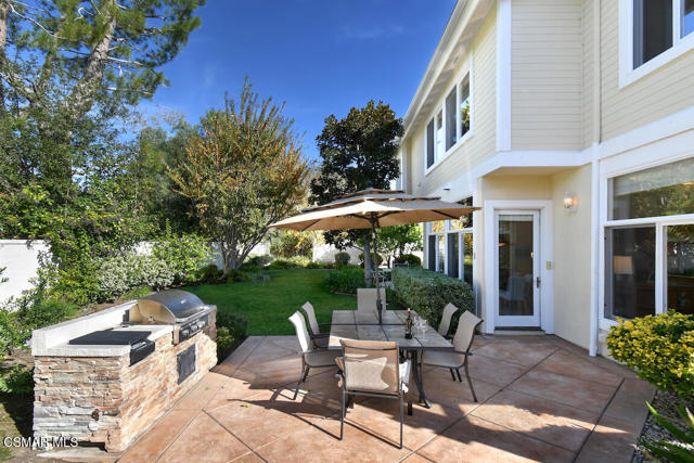 31775 Oak Ranch Court, Westlake Village CA: https://media.crmls.org/mediaz/174374eb-0a9b-418a-a4b7-3484db7b3582.jpg