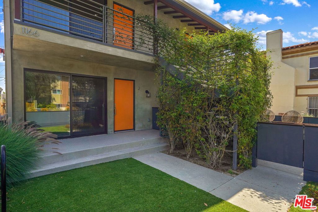 1166 S Cochran Avenue #2