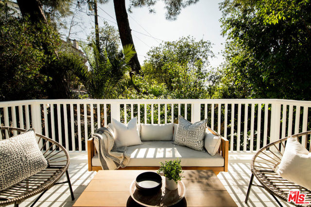 1771 Arteique Road, Topanga CA: https://media.crmls.org/mediaz/1744879e-0855-4c82-a15c-657f677c5d1f.jpg