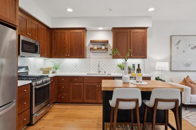 158 Tilton Avenue, San Mateo CA: https://media.crmls.org/mediaz/17448eab-da0a-4609-9ad1-e7421930b325.jpg