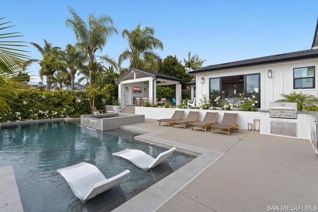 1170 Chinquapin AVE, Carlsbad CA: https://media.crmls.org/mediaz/1744be3a-4529-4c5f-8f41-cd3c2a264336.jpg