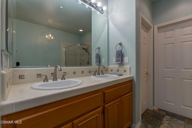 3343 Shadetree Way, Camarillo CA: https://media.crmls.org/mediaz/17457e49-d8af-4ef2-8660-d7374222a4e6.jpg