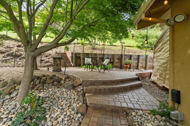 17441 Blue Jay Drive, Morgan Hill CA: https://media.crmls.org/mediaz/1745887d-fcde-44ce-b869-9e5fcde8a708.jpg