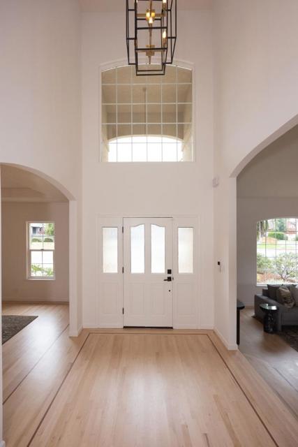 608 Silver Avenue, Half Moon Bay CA: https://media.crmls.org/mediaz/1746740d-740a-47eb-ae0f-6e337c8972ca.jpg