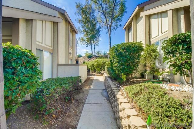 5430 Baltimore Drive Unit 72, La Mesa CA: https://media.crmls.org/mediaz/1747d9ac-6b77-4056-af23-2a76aa47e1b7.jpg