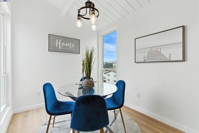 100 Byrne St, Daly City CA: https://media.crmls.org/mediaz/1747fdae-be63-4c4c-8379-f1fbeda7cd74.jpg