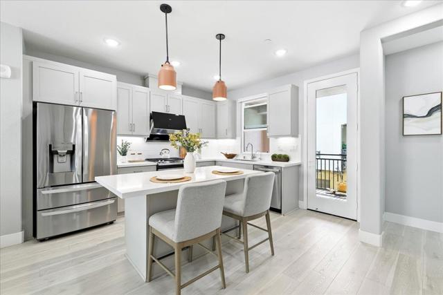 815 Santa Cecilia Terrace, Sunnyvale CA: https://media.crmls.org/mediaz/17487743-a11a-4ef0-8a47-965e4d41683f.jpg