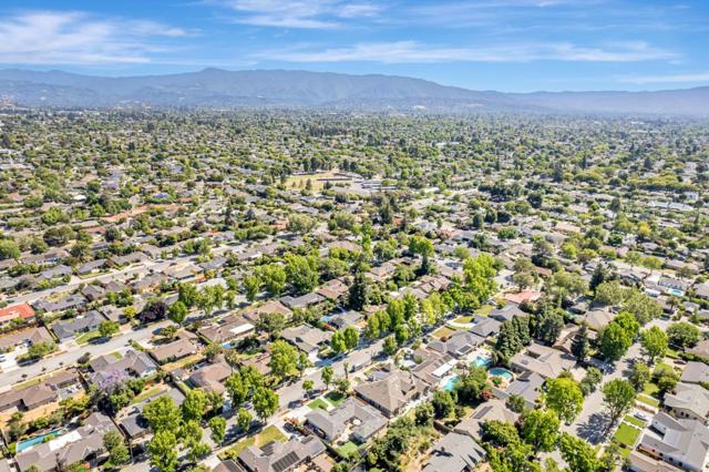 1151 Doralee Way, San Jose CA: https://media.crmls.org/mediaz/17489786-9603-4484-989b-21dcd5435d54.jpg