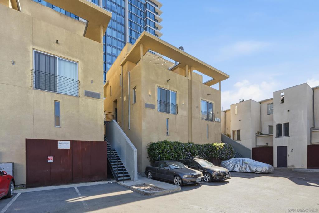 908 G St - photo 18