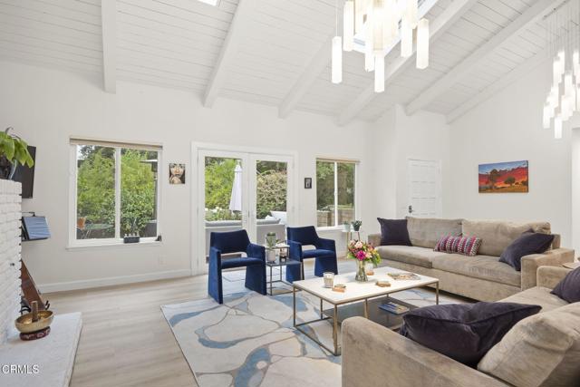 311 w W Summer Street, Ojai CA: https://media.crmls.org/mediaz/174909c3-ea64-4e94-8d6f-cd3721f7fdc7.jpg