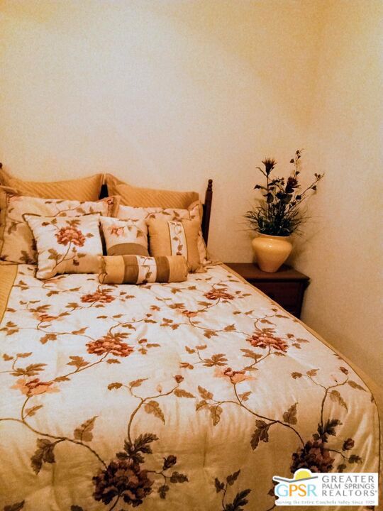 68381 Panorama Drive, Desert Hot Springs CA: https://media.crmls.org/mediaz/17497d1f-1fac-434b-986b-a9479fa79e47.jpg