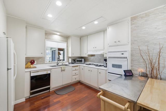 1930 W San Marcos Boulevard, San Marcos CA: https://media.crmls.org/mediaz/174a6d3d-ea0f-4ce1-9470-351d1a9897dc.jpg