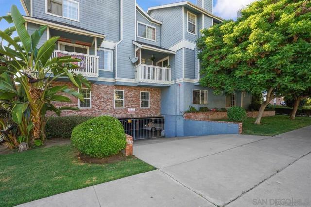 4580 Ohio St, San Diego CA: https://media.crmls.org/mediaz/174b30ff-19e5-428c-a1e2-f07ebe121bce.jpg
