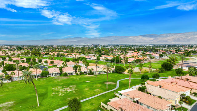 82745 Odlum Drive, Indio CA: https://media.crmls.org/mediaz/174b73c8-8f89-4954-bbb3-ae7f7e997384.jpg