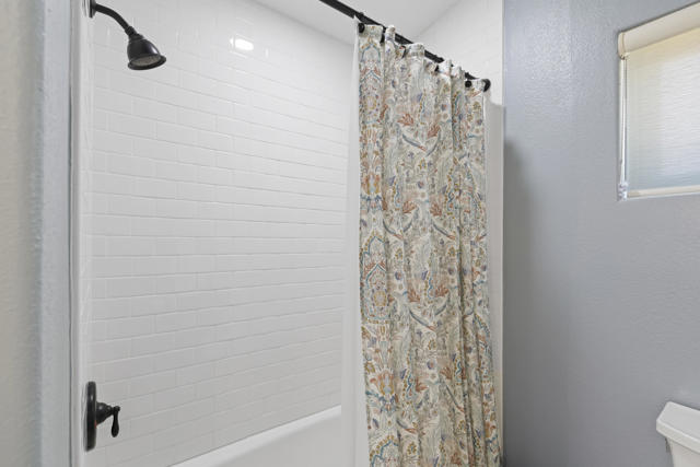 54660 Avenida Madero, La Quinta CA: https://media.crmls.org/mediaz/174c7f06-692e-4282-ad78-5fb2f76b4883.jpg