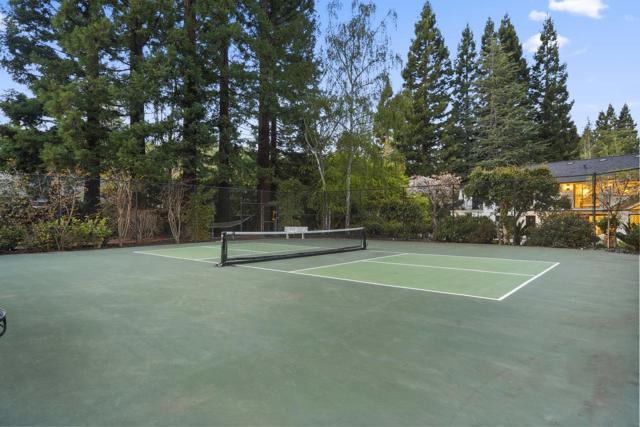 11991 Murietta Lane, Los Altos Hills CA: https://media.crmls.org/mediaz/174c9398-87ad-4514-8799-5e5770481083.jpg