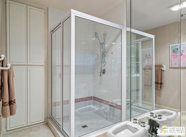 Image 35 of 66 For 2580 La Condesa Drive