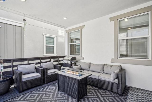 Image 40 of 60 For 37450 Watersail Way