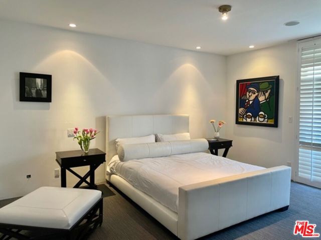 9033 VISTA GRANDE Street, West Hollywood CA: https://media.crmls.org/mediaz/174e45d0-41f3-41ab-b660-559629900155.jpg