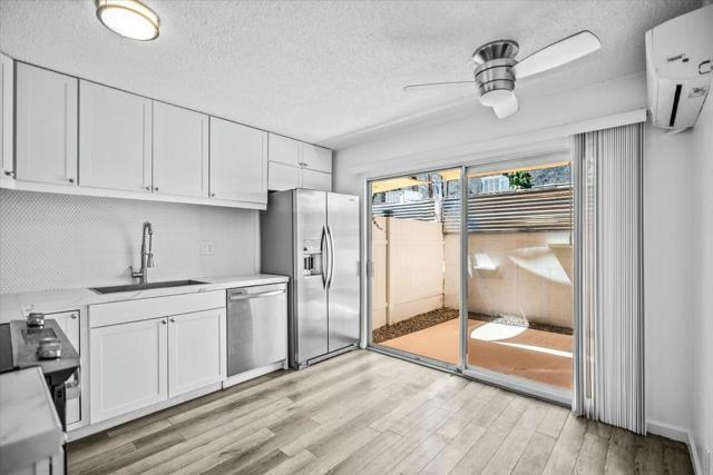 1595 S Indian Trail, Palm Springs CA: https://media.crmls.org/mediaz/174edf61-1a5e-41bd-8f48-23c989b9fad4.jpg