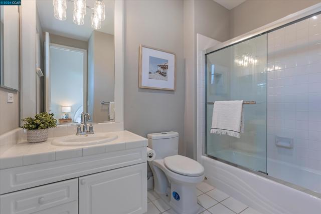 Image 32 of 47 For 6 Whiting Ct