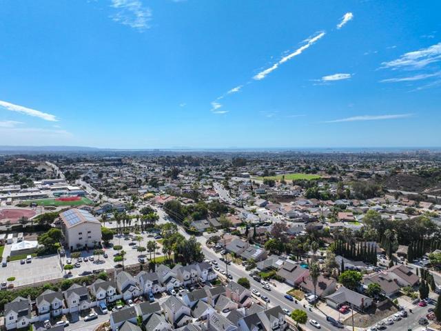 327 61st STREET, San Diego CA: https://media.crmls.org/mediaz/174fbed6-808d-4bb6-b8ad-50ffa94bbac5.jpg