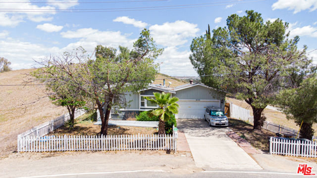 Image 3 for 18130 Strickland Ave, Lake Elsinore, CA 92530