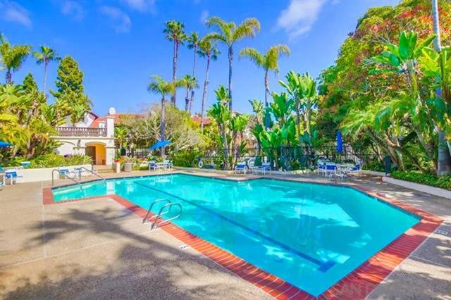 8640 Villa La Jolla Drive, San Diego, California 92037, 2 Bedrooms Bedrooms, ,2 BathroomsBathrooms,Condominium,For Sale,Villa La Jolla Drive,250001392SD