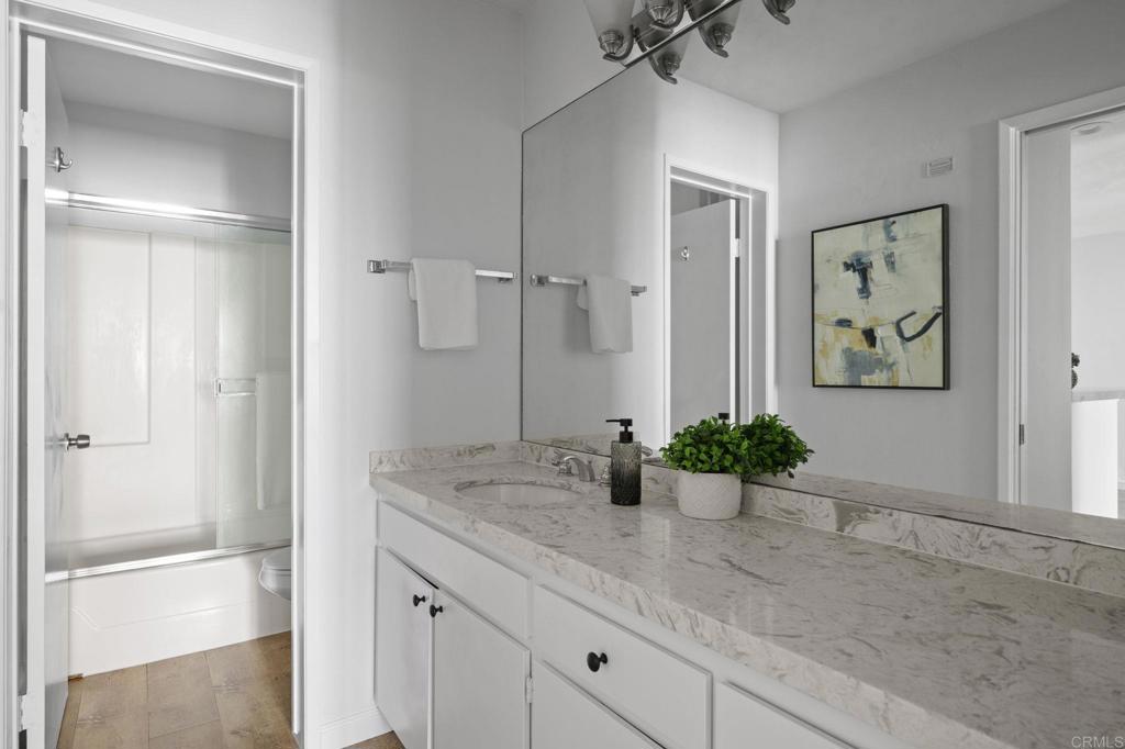 4600 Lamont Street - photo 12