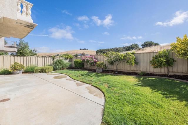 27320 Bavella Way, Salinas CA: https://media.crmls.org/mediaz/1751dabe-be99-4570-a314-a8067090f7fd.jpg