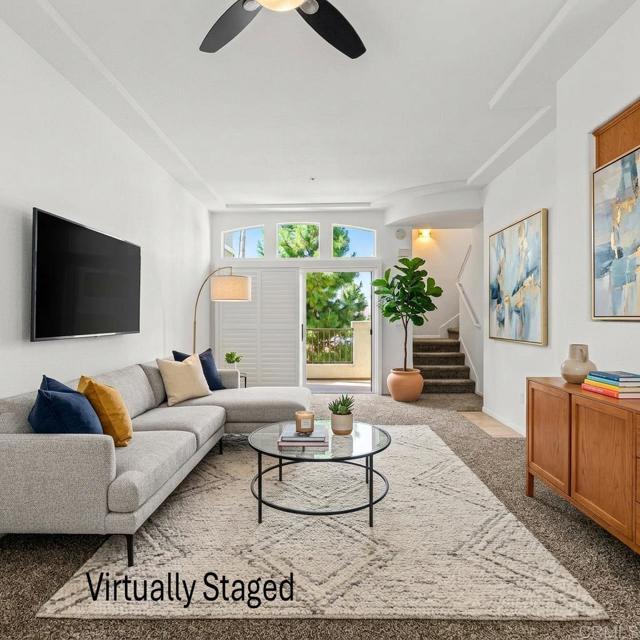 Detail Gallery Image 2 of 28 For 2842 Farragut Rd #130,  Point Loma,  CA 92106 - 2 Beds | 2/1 Baths