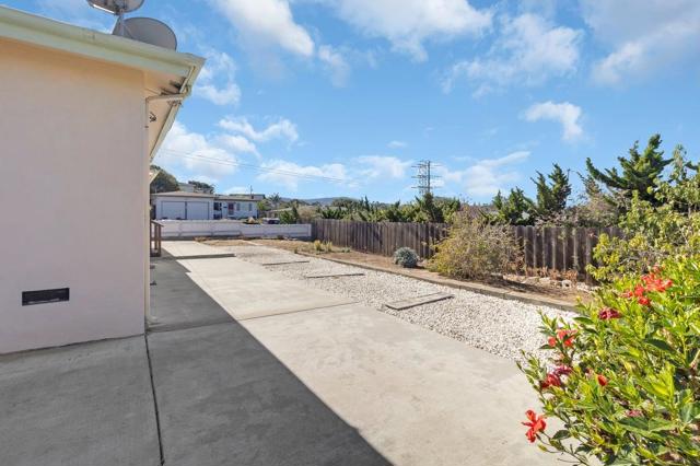 1021 Wheeler Street, Seaside CA: https://media.crmls.org/mediaz/17532c3a-9924-409f-8f0d-71cf19add57d.jpg