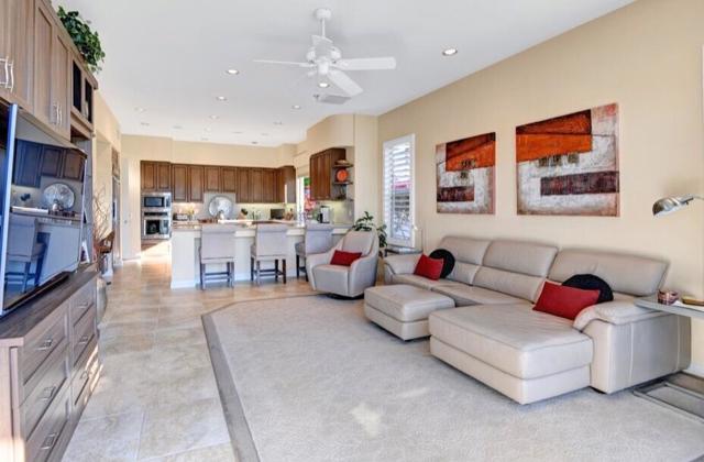 241 Arrowhead Drive, Palm Desert, CA 92211