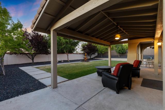 Image 34 of 38 For 104 Estrella Court