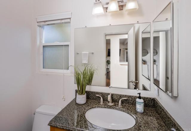 303 305 Sanford Street, Encinitas CA: https://media.crmls.org/mediaz/1753f1a9-6892-4a07-9486-b56a5d3875fc.jpg