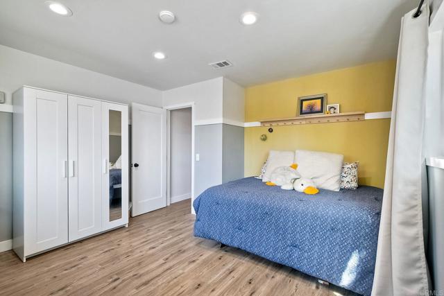 2760 Thunder Drive, Oceanside CA: https://media.crmls.org/mediaz/175406b1-21b7-4c90-ba69-8d086bcba885.jpg