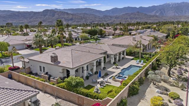 50 Toscana E Way, Rancho Mirage CA: https://media.crmls.org/mediaz/175479a9-94a9-4b5a-89fc-4dd84a2f8395.jpg