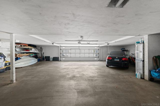 736 F Ave, Coronado CA: https://media.crmls.org/mediaz/17550dd9-4cb5-492d-9bac-7529de0f62f3.jpg