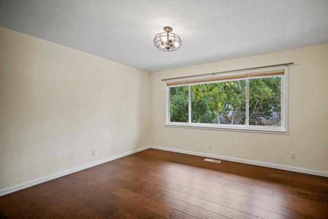 3380 San Luis Avenue, Carmel CA: https://media.crmls.org/mediaz/175560b2-7814-4087-a983-701cf1a48798.jpg