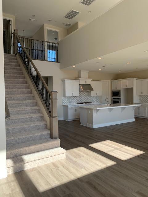 3072 Arroyo Drive, Marina CA: https://media.crmls.org/mediaz/1755968e-0c83-4ffd-af39-f9bf56e083dd.jpg