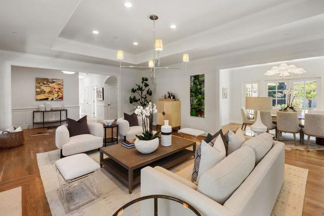 130 Stonehedge Road, Hillsborough CA: https://media.crmls.org/mediaz/1755a87d-f2dd-4212-b4a2-ca404785ce29.jpg