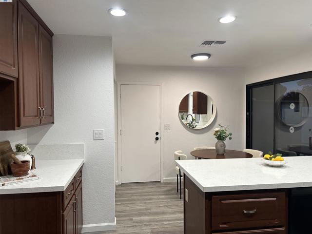 730 Morissette Way, Vacaville CA: https://media.crmls.org/mediaz/1755fcc5-267a-482a-bbd0-ade1e0186624.jpg