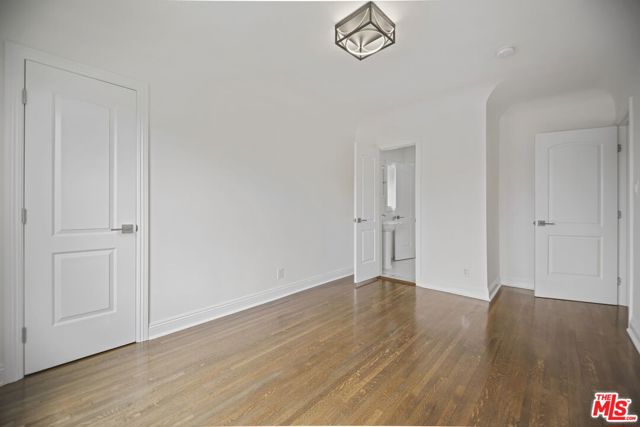1148 S Stanley Avenue, Los Angeles CA: https://media.crmls.org/mediaz/1756a329-44f5-423d-be6e-40a02b08c34f.jpg