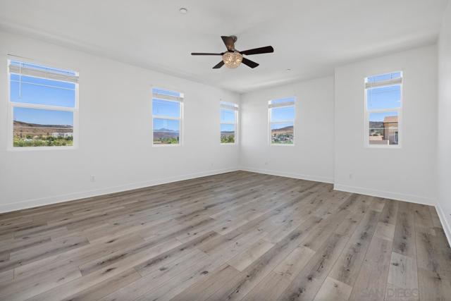 9008 Trailridge Ave, Santee CA: https://media.crmls.org/mediaz/1756e9a3-89fa-4219-94f3-3f6983cfd00f.jpg