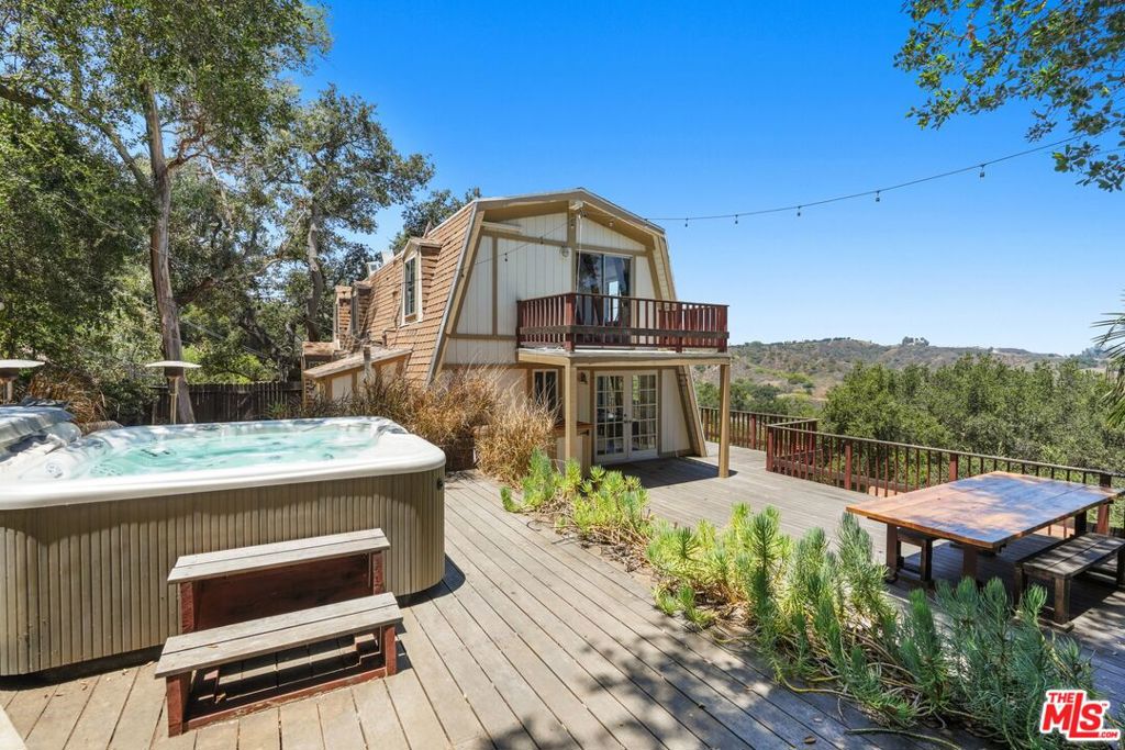 Upper Alta Drive