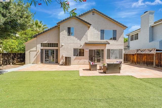 840 Menay Dr, Tracy CA: https://media.crmls.org/mediaz/1757233f-7560-42e7-873d-10a7475f5e41.jpg