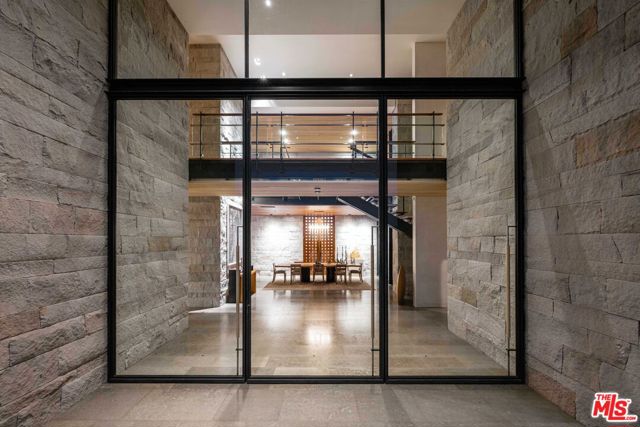 7596 Sonoma Mountain Road,  CA: https://media.crmls.org/mediaz/175785f3-e0b9-47d1-a882-c6de68ec84b4.jpg