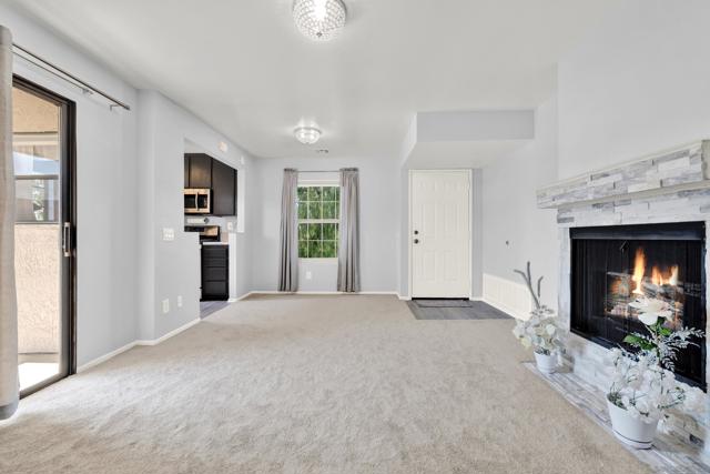 10357 Azuaga St, San Diego CA: https://media.crmls.org/mediaz/17582941-5819-43ac-8b2f-e39cd82c61a3.jpg