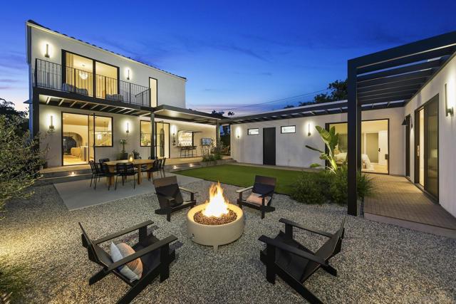 4223 Middlesex Dr, San Diego CA: https://media.crmls.org/mediaz/175834a7-6218-4a05-8c0e-30bf3473b8bf.jpg