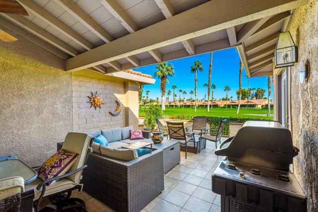 36 Maximo Way, Palm Desert CA: https://media.crmls.org/mediaz/175893b9-5b43-4d08-a361-e51c63ca9be1.jpg